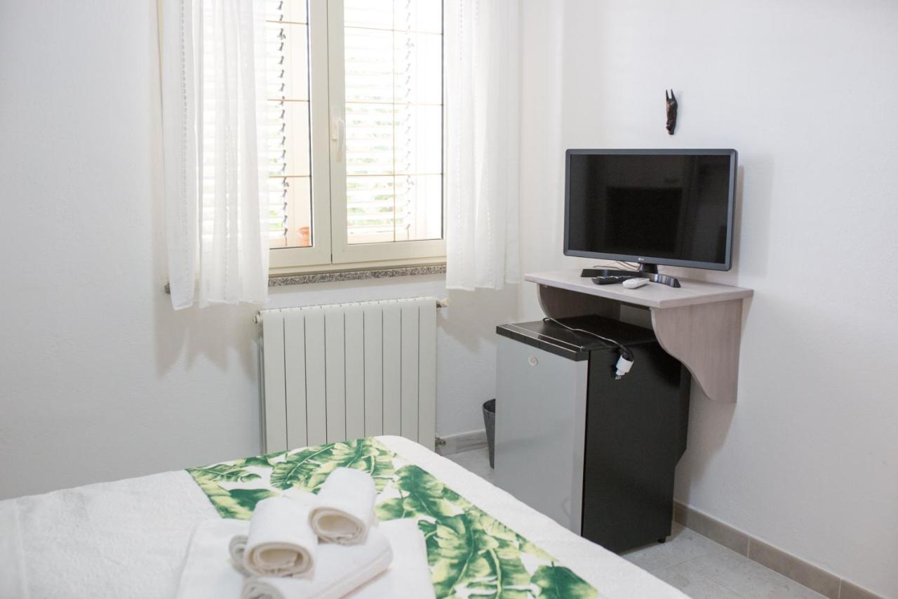 B&B La Quercia Budoni, Tanaunella Экстерьер фото