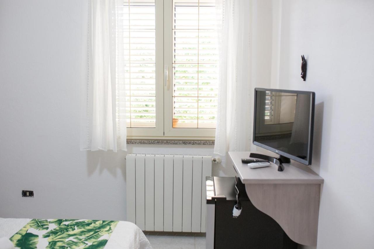 B&B La Quercia Budoni, Tanaunella Экстерьер фото